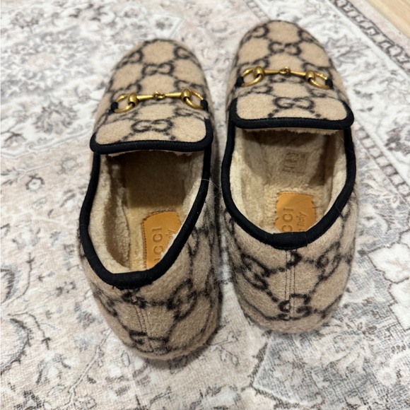 Gucci Beige & Black GG Wool Horsebit Slippers - Picture 5 of 6